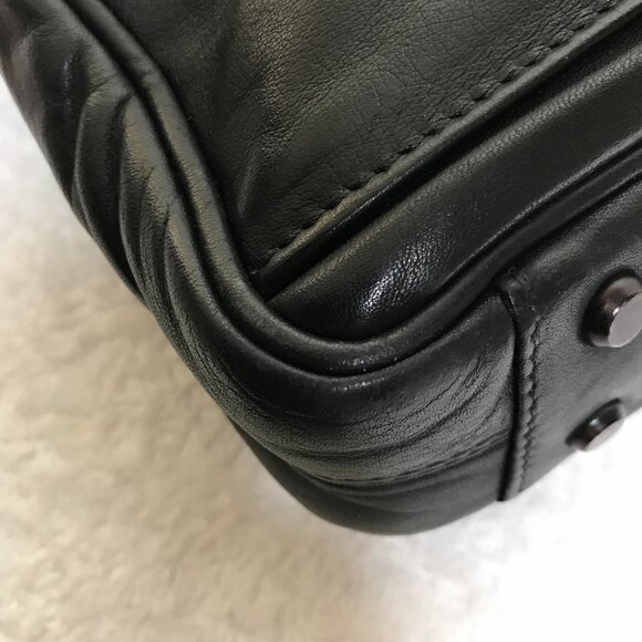 TUMI Black Leather 15" x 11" Soft Side Briefcase - Picture 7 of 16